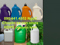 Bình nhựa 5 lít vuông đựng nhớt, can nhựa 1 lít đựng màu nước 