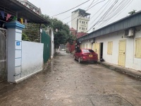 Bán Đất tặng nhà cấp 4 phố Vo Trung - Mảnh đất ở vị trí rất đẹp, ngõ rộng, ô tô ngủ trong nhà