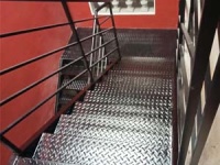 Cầu thang sắt tại hcm