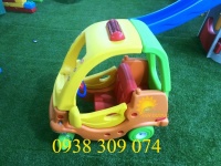 Xe chòi chân ô tô 4 bánh mầm non, xe ô tô chòi chân trẻ em