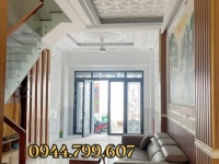 B.Á.N N.H.À - TT NHÀ BÈ - XE HƠI NGỦ TRONG NHÀ