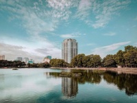 CHÍNH CHỦ bán chung cư 111m2 xây thô tầng cao, view pháo hoa Hồ Tây, công viên Nghĩa Đô Hanoi