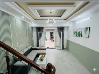 CHI 7. x TỶ- HTP- GẦN HOÀNG QUỐC VIỆT- ĐƯỜNG XE TẢI- GẦN PHÚ MÝ HƯNG- NHÀ 4 TẦNG- DT 4.6 x 12- DÂN