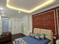 Bán nhà Nguyễn Văn Cừ 75m 6 tầng thang máy ô tô qua hơn 15 tỷ