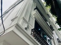 Bán nhà phố Láng Hạ, Đống Đa, nhà xây mới, gần phố, sẵn nội thất, 38m, 5 tầng, 10 tỷ