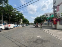 Bán nhà hẻm xe tải sát Q1
Ngang 3.95 x15.5 m