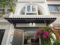 Bán nhà 2 tầng 21m² Nguyễn Thần Hiến, Q.4, 5.6 tỷ, sổ đỏ.