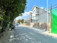 Cơ hội duy nhất sở hữu lô đất 100m2 gần Phú Cát, khu vực trung tâm Hòa Lạc. Phù hợp xây trọ, đầu tư