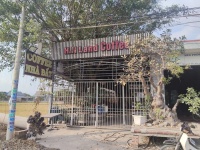 HOT HOT HOT ! Chính Chủ Cần Bán Căn Nhà Liền Quán Cà Phê Sân Vườn Xã Đức Hòa Đông, Đức Hòa, Long An.