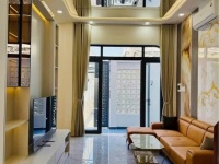 B.Á.N NHÀ MỚI XÂY - 1 TRỆT 2 LẦU + TUM THANG - NGANG 6.4m - GIÁ 6.49TỶ