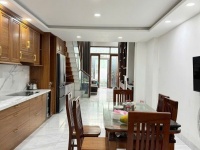 Bán nhà 3 tầng đường Tam Châu, Thủ Đức, TP HCM. DT 73m2, sổ hồng. Giá 6.99 tỷ. LH 0933125879