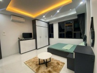 NHÀ 50M² THANG MÁY QUANH CỔ NHUẾ ĐÃ 14–17 TỶ.
Nên căn này 83m² mà chỉ 16.5 tỷ khá đáng chú ý.