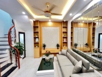 NHÀ NHỎ XINH - 5 TẦNG ĐỦ CÔNG NĂNG SỬ DỤNG - MẶT TIỀN ĐẸP - GẦN Ô TÔ - VIEW THOÁNG TRƯỚC MẶT - SỔ
