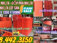 Pallet nhựa lót sàn sân khấu 1000x500x50mm mặt kín màu cam