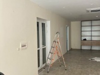 Cho thuê Tầng 1 (DT 70m2 ) KD & làm văn phòng, showroom, toà nhà số 10 ngõ 1194 đường Láng.