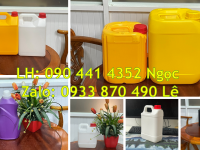 Can nhựa 0.5 lít vuông, can 1 lít màu đen, can 5 lít đựng hóa chất màu trắng 