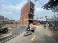BÁN 2 LÔ ĐẤT MẶT TIỀN ĐƯỜNG NHỰA 12M TẶNG 2 MÓNG 4 TẤM CÓ SẴN