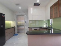 Bán nhà Nguyễn Văn Cừ 42m 6 tầng MT4.4m thang máy giá 14 tỷ