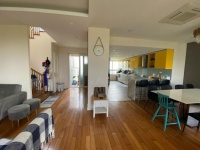 Cho thuê căn penhouse rừng cọ kđt ecopark. 244m²- 12tr/thg