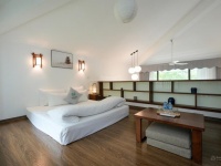 Bán bt mặt suối-dòng tiền 250tr/năm tại hasu village-3,6 tỷ,150m2, full nội thất
