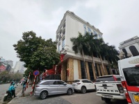 Bán tòa khách sạn 3 sao Mỹ Đình 42 phòng, 236m², sẵn khách thuê, dòng tiền ổn định, vị trí vàng