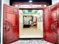 Bán nhà mặt tiền Ba Vì, phường 4 quận Tân Bình (5,5*15m) 7 tầng