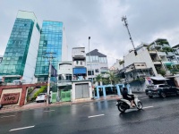 QUẬN PHÚ NHUẬN: CHÍNH CHỦ 0938676685 BÁN NHÀ 3 MẶT TIỀN Đ.ĐÀO DUY ANH, P.ĐỨC NHUẬN- DT 256M2 NGANG