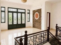 Cho thuê villla sân vườn 1000m2 Nguyễn Hữu Cảnh 12 phòng ngủ giá 48 triệu tại Đà Lạt