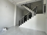 Bán nhà trung tâm Nha Trang hẻm 1170 đường 2/4 Phường Vạn Thắng. Giá bán: 2,3 tỷ sổ đỏ riêng.