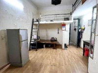 Bán nhà tầng 2 phố Hàng Bè, 92m2, mặt tiền 4.2m, 12.8 tỉ, 2 phòng ngủ, view phố cổ