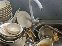 DO NHÀ CÓ VIỆC GẤP MÌNH KHÔNG QUÁN XUYẾN ĐƯỢC NÊN CẦN SANG LẠI QUÁN CƠM TẠI HỒ CHÍ