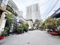 BÁN NHÀ 5 TẦNG THANG MÁY - XE HƠI NGỦ TRONG NHÀ Đ.BẾN VÂN ĐỒN, P.KHÁNH HỘI, QUẬN 4 - NGANG HIẾM