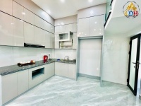 Nhà Mới Tinh Tôn Đức Thắng, Hải Phòng