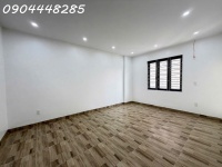 Nhà đẹp độc lập sân cổng riêng mặt ngõ cách đường chính 20m ô tô đỗ cửa tại Đằng Hải Hải An