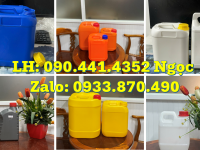 Bình nhựa 5 lít đựng hóa chất, can nhựa 2 lít đựng javel, bình nhựa 1 lít đựng chất ngâm 