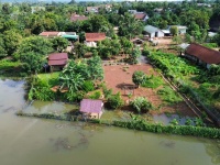 Chỉ 2 tỷ xxx sở hữu quỹ đất đẹp view hồ, nhà gỗ sẵn, mặt tiền đường bê tông, đường quy hoạch 12m