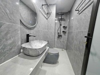 K có căn thứ 2,nhà Phúc Lợi hơn 6 tỷ thang máy, 40M,5 tầng,ô tô đỗ cổng.Chốt nhanh