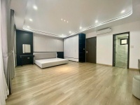 Nhà mới keng Việt Hưng 35M,6 tầng ,thang máy,ô tô cạnh nhà,nội thất đẹp.Hơn 8 tỷ