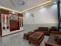 Cho thuê nhà nguyên căn 4 phòng ngủ full nội thất có sân đậu ô tô giá 8 triệu đường Đăng Gia Lạc