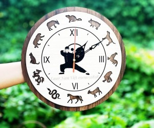 Đồng hồ gỗ treo tường chạy bằng kim trôi, Sản xuất đồng hồ gỗ 