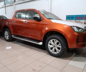 Isuzu Dmax Hilander 2023 - màu Cam giao ngay!