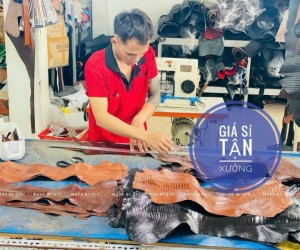 Sản xuất giày dép đa dạng đủ mẫu chất liệu da bò thật.