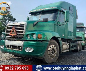 Xe đầu kéo Mỹ Freightliner 2003 cũ - Hàng đẹp sẵn có tại bãi