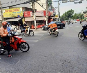 CHO THUÊ MẶT BẰNG ĐẸP NGAY NGÃ TƯ NGUYỄN XÍ - ĐINH BỘ LĨNH