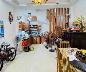 BÁN NHÀ HOÀNG HOA THÁM - CĂN DUY NHẤT 42M², 4 TẦNG, MT 4M, GIÁ BÁN CHỈ 7.8 TỶ!