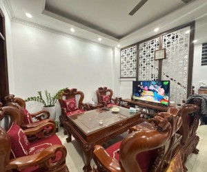 Bán Nhà Quan Nhân, 35m², Nhà Đẹp, 6 Tầng, Full Nội Thất, Thang Máy, Ở Ngay, 7.6 Tỷ