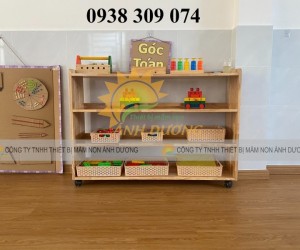 Kệ gỗ mầm non giá rẻ, kệ montessori mầm non AD