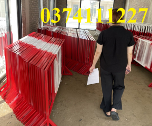 Hàng rào chắn di động, hàng rào di động có gắn bánh xe