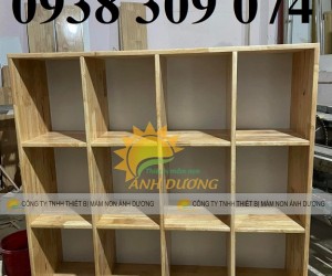 Kệ cặp mầm non, kệ đựng balo bằng gỗ cho bé chất lượng cao