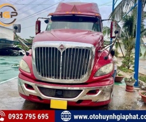 Bán chiếc xe đầu kéo International 2 giường đời 2013 cũ siêu đẹp